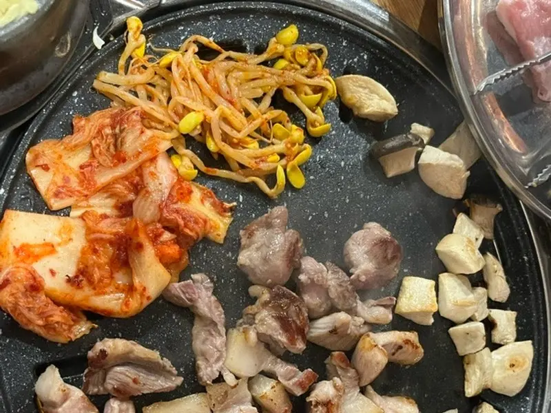 뒷고기 한 상 차림