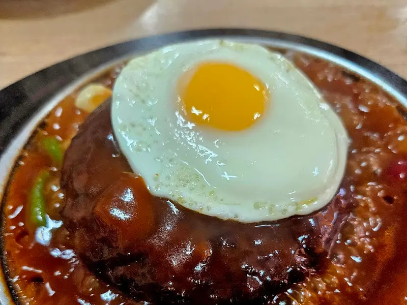 함박스테이크 근접샷