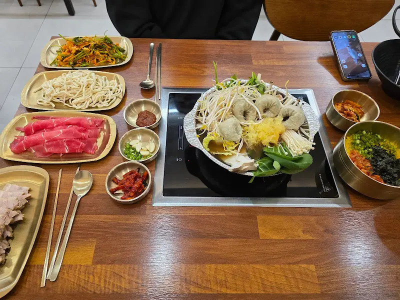 연산옥 전체 상차림