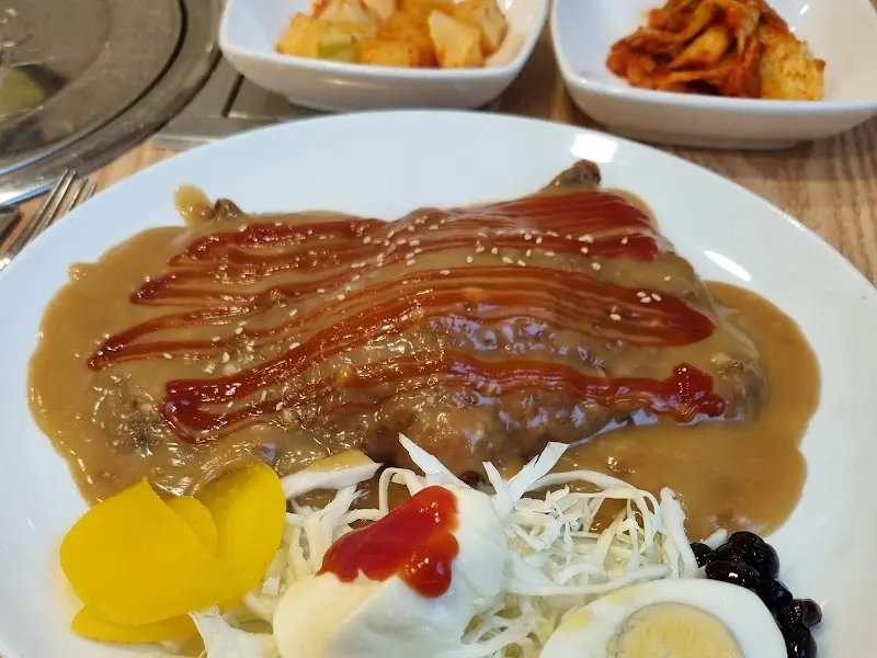 수복식당 돈까스 근접샷