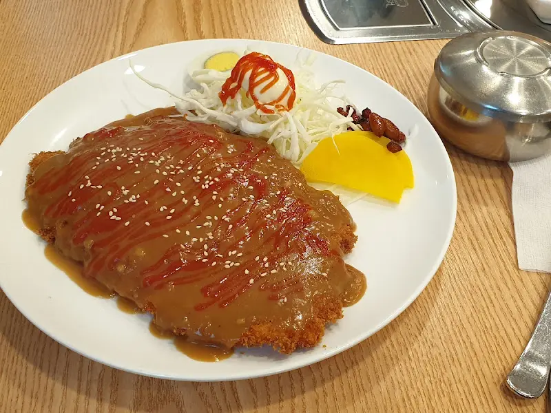 수복식당 돈까스 샐러드