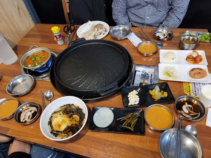 가득 찬 테이블