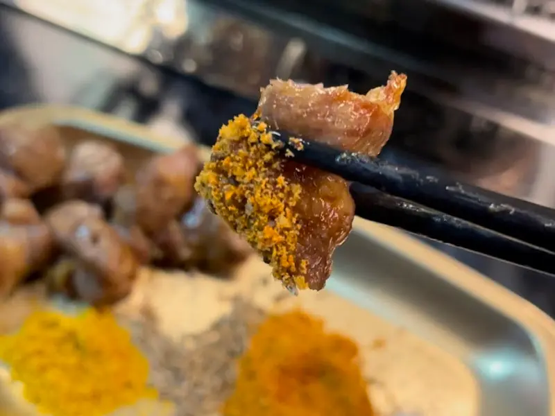 푸짐한 양꼬치 한 상 차림