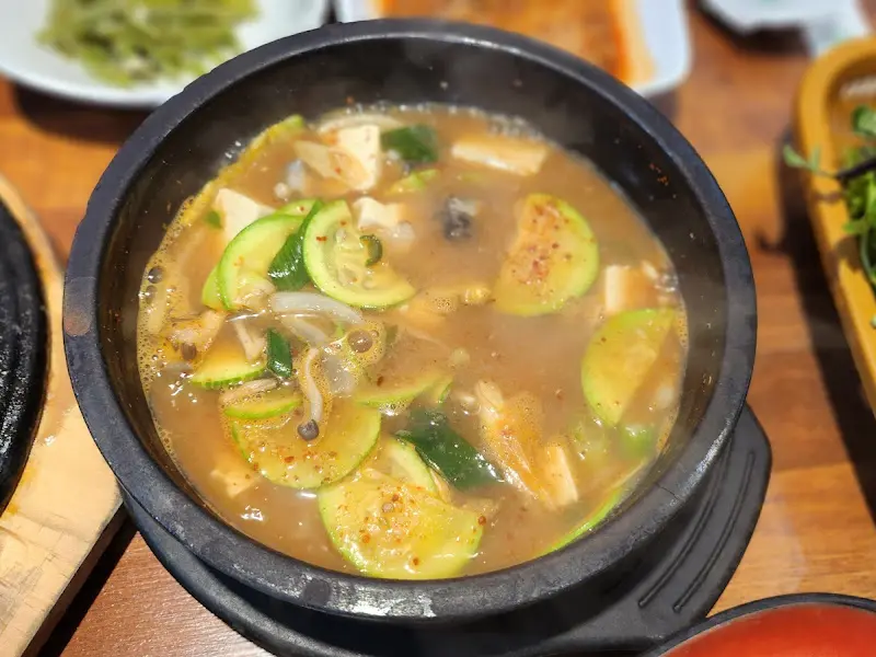 맛깔스러운 쭈꾸미 볶음