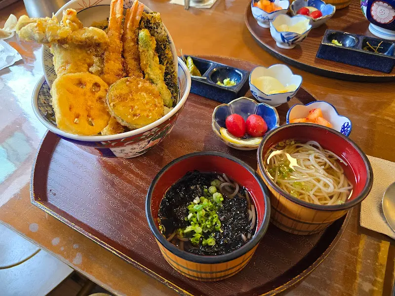 다다텐동 전체샷