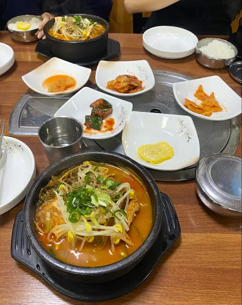 원조감자탕 밑반찬