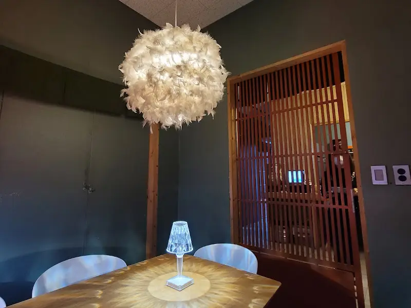 남집 내부 조명