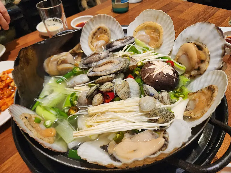 푸짐한 해산물 한 상 차림