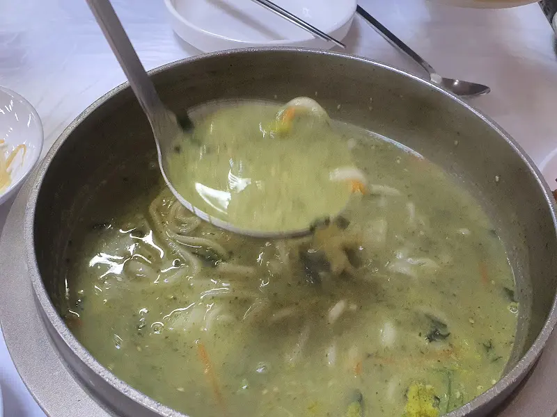보말 칼국수 국물