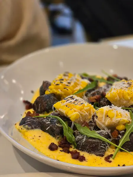 옥수수 뇨끼 클로즈업