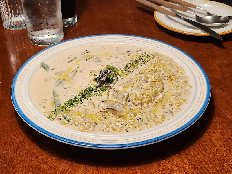 크림 소스 뇨끼