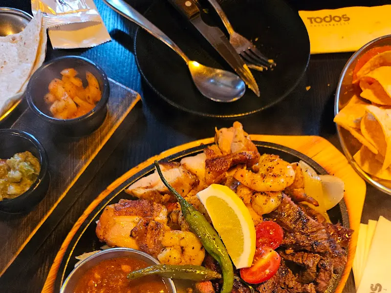 시그니처 파히타