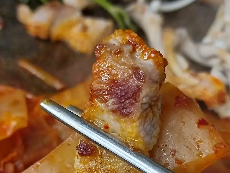 육즙 가득한 삼겹살