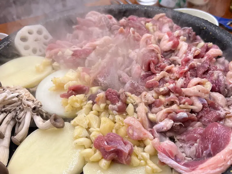 푸짐한 미나리 삼겹살 한 상