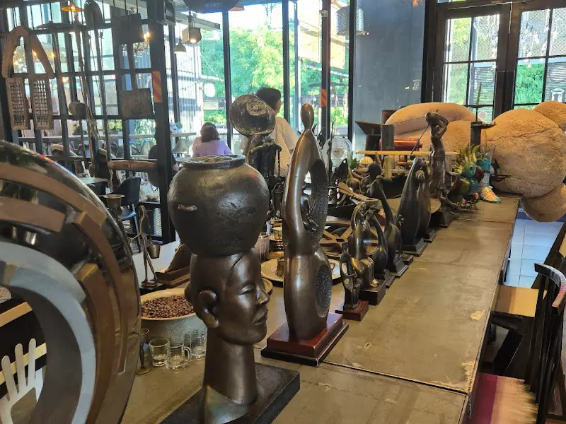 카페 내부 테이블