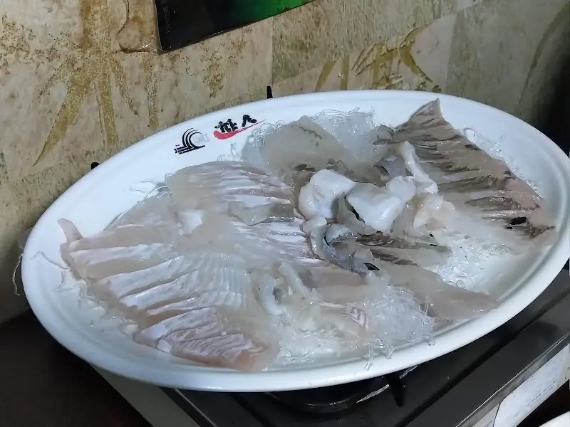 신선함이 살아있는 완도회수산의 회