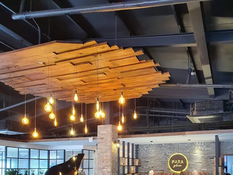 카페 천장 인테리어