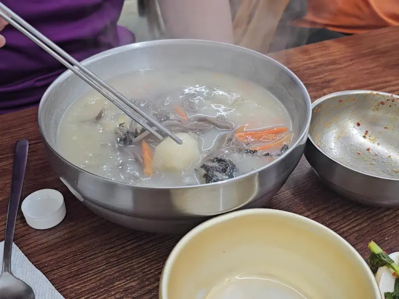 감자 옹심이의 쫄깃한 자태