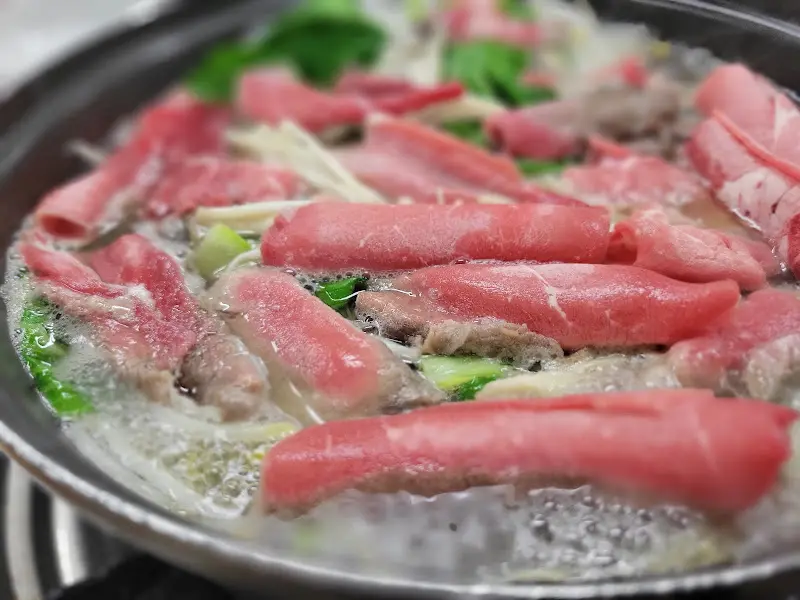 버섯샤브칼국수