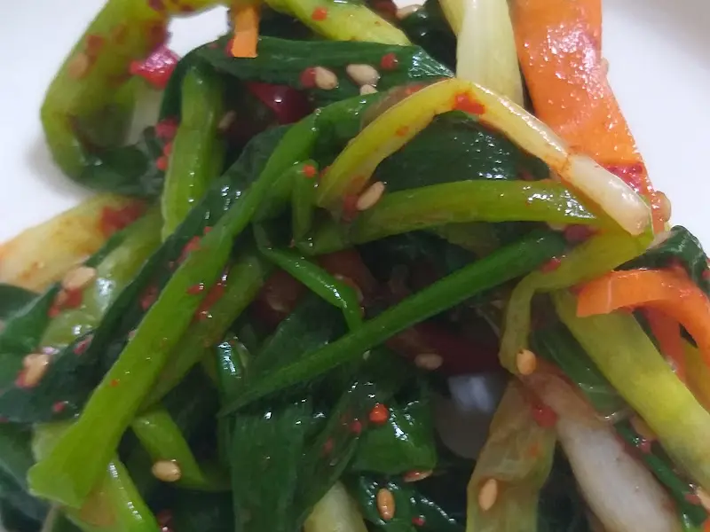 싱그러운 시금치나물