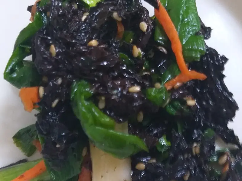 바다향 가득한 해초 무침