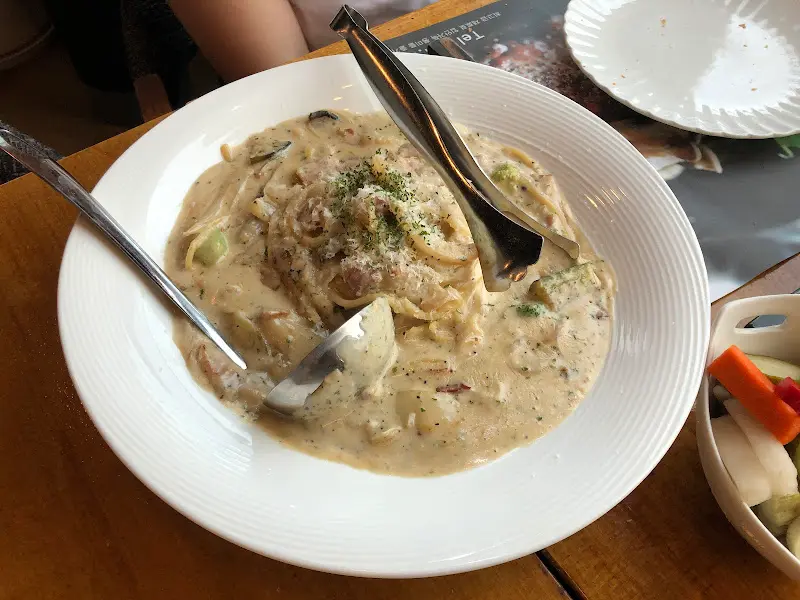 꾸덕한 크림 파스타