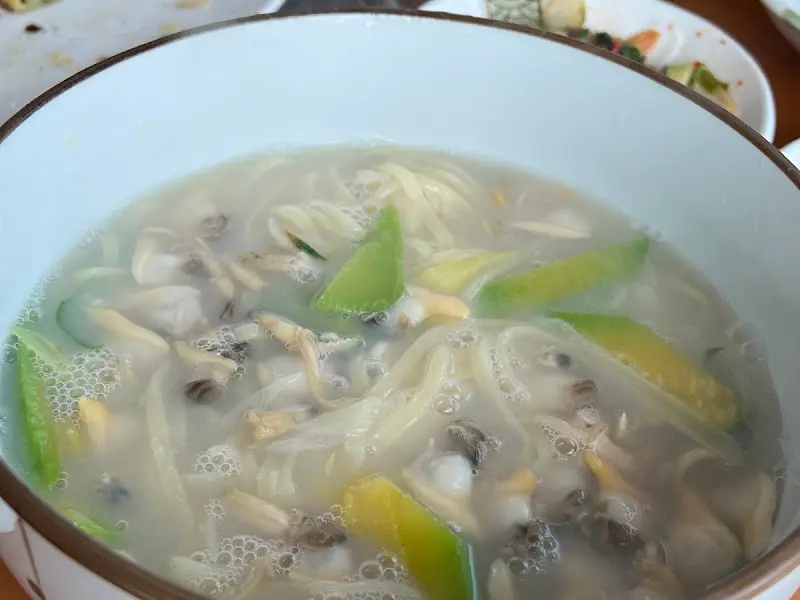 바지락 칼국수