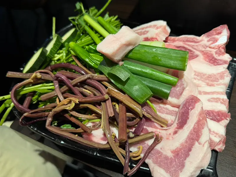 기운 세트 - 갈비삼겹과 야채 모둠