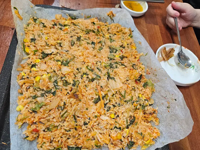 호일로 감싸져 나온 볶음밥