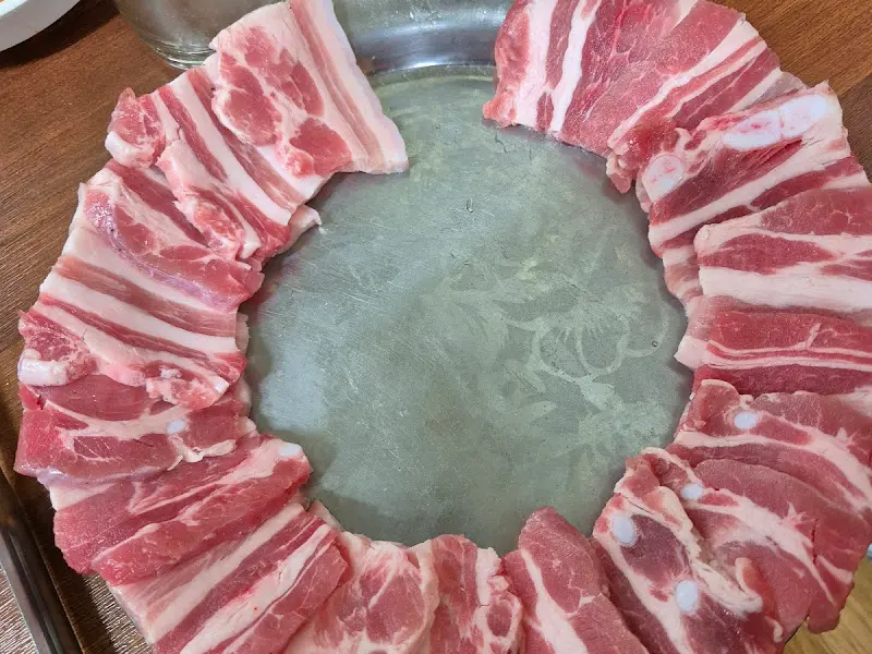 싱싱한 생삼겹살 비주얼