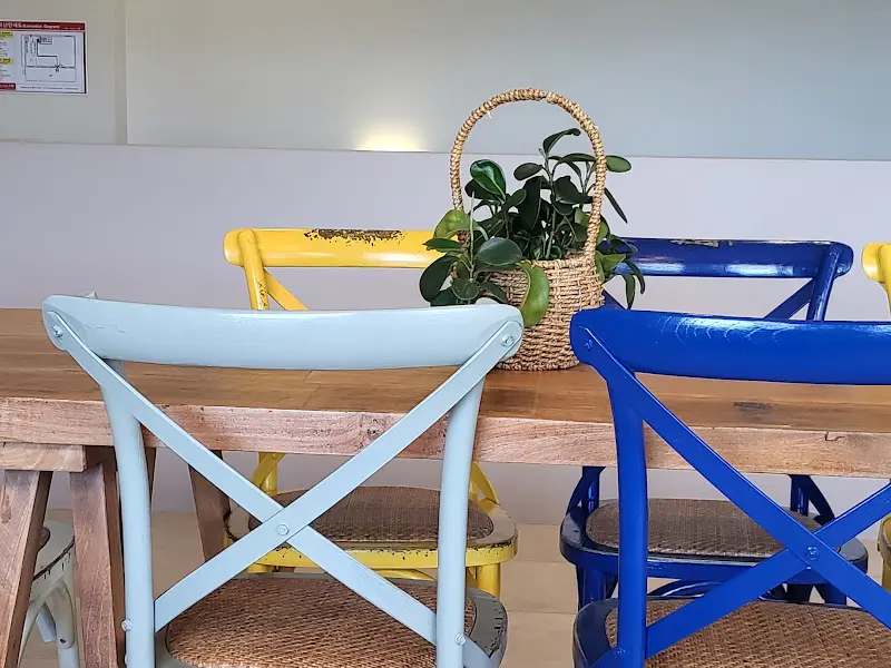 카페 내부 인테리어