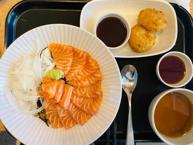 미식기행 연어덮밥