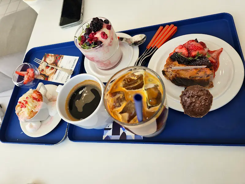 스탠다드스퀘어의 디저트와 음료