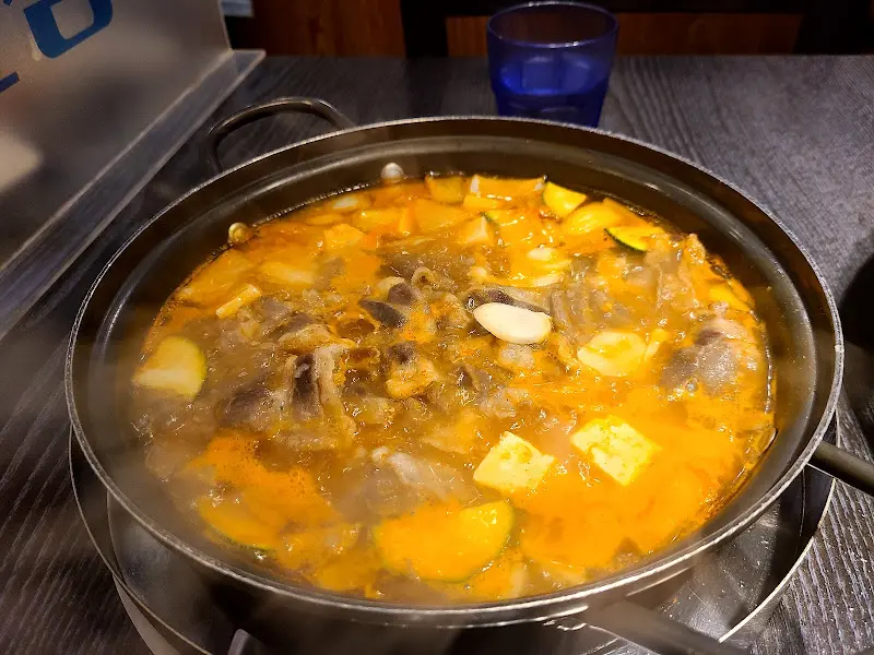 보글보글 끓는 된장찌개