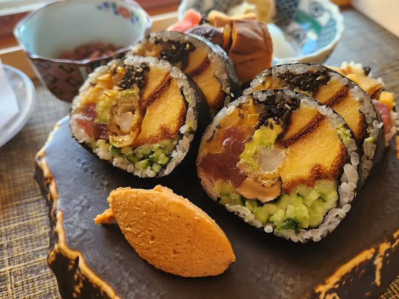 푸짐한 후토마끼 한 상