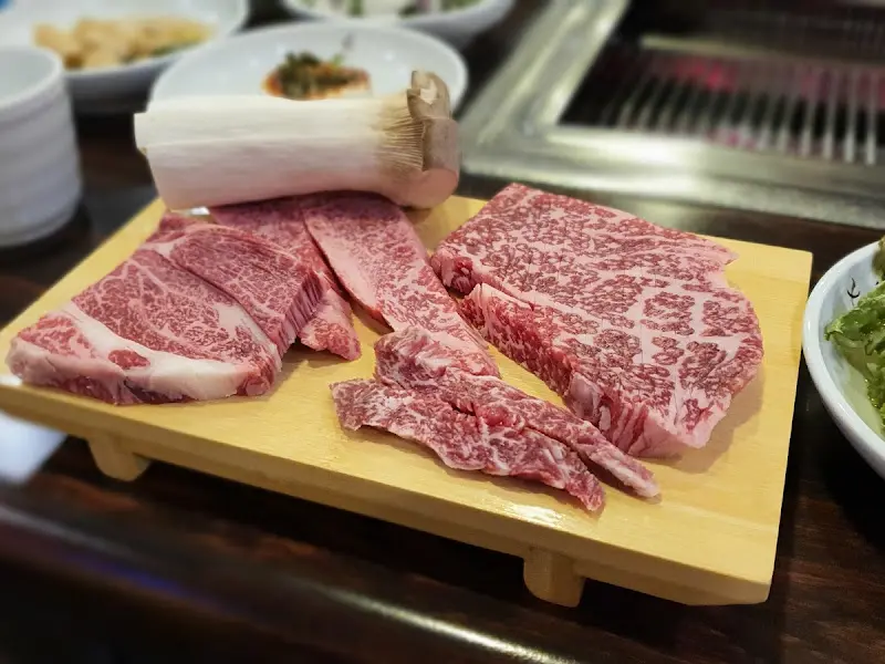 마블링이 예술인 소고기