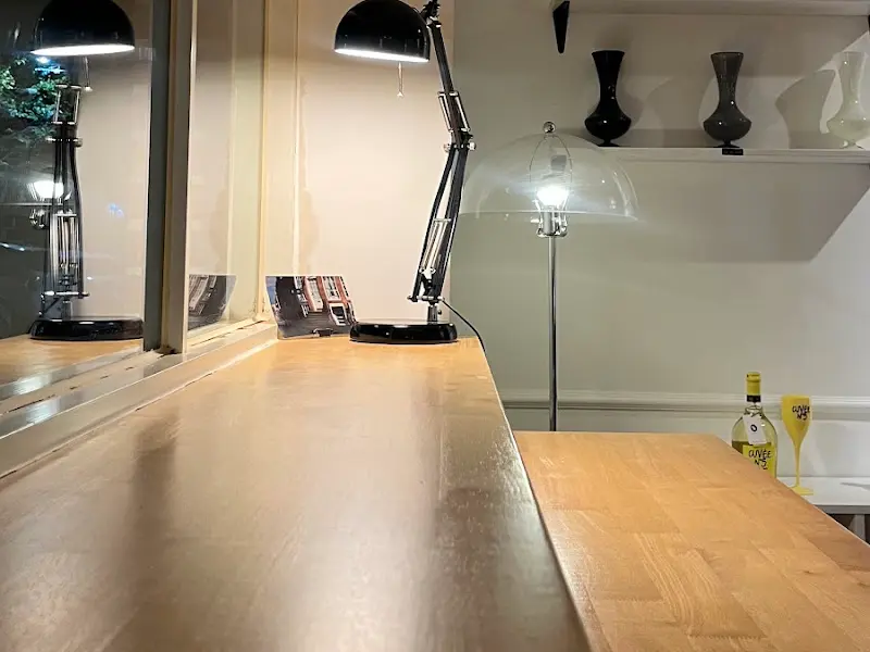 카페 내부 인테리어