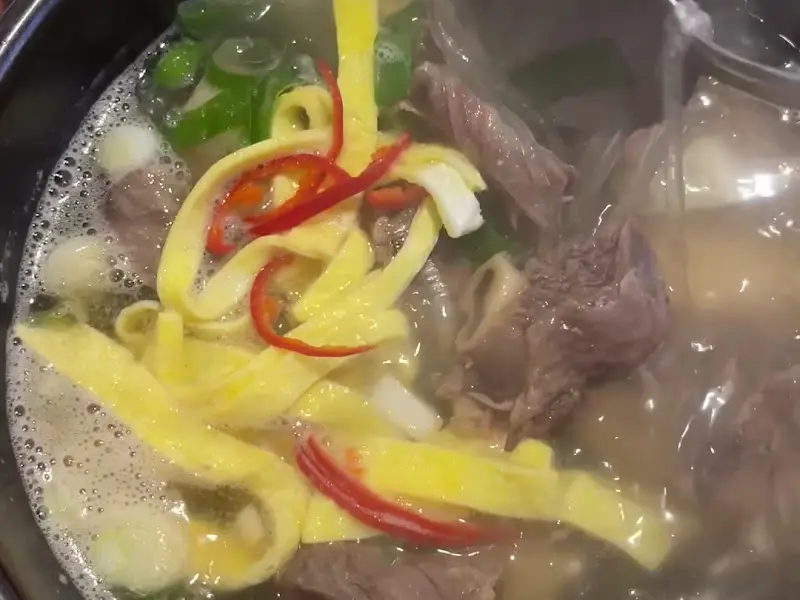 얼큰 돼지갈비 전골