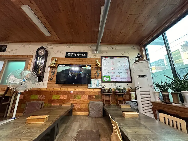 식당 내부 전경