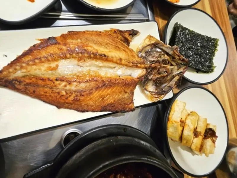 고등어구이 근접샷