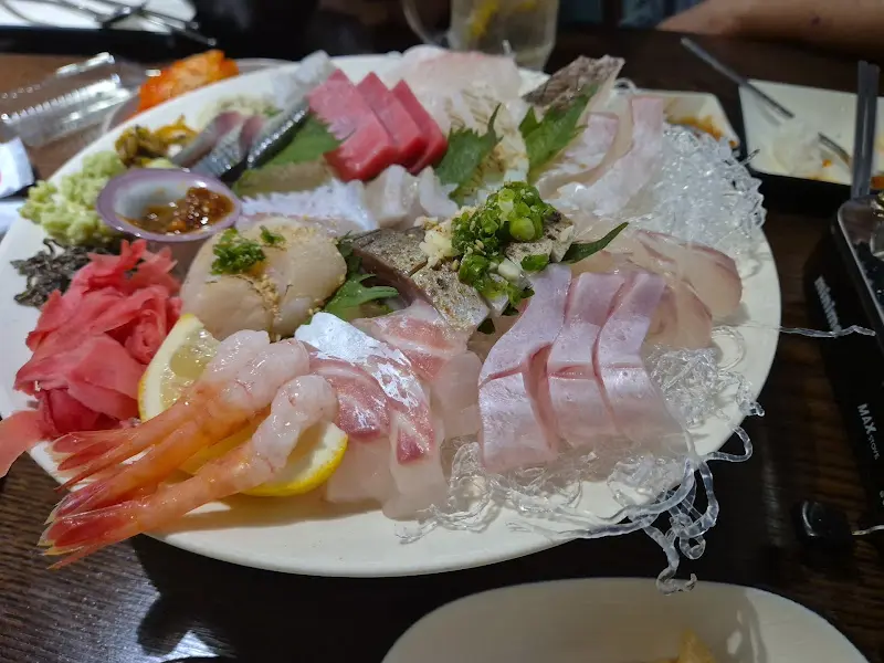 푸짐한 모듬회 한 상