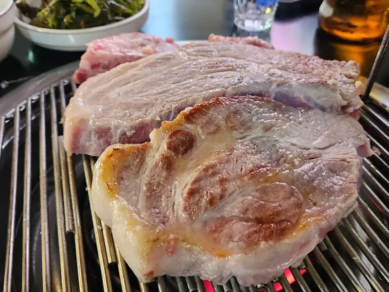 불판 위의 목살