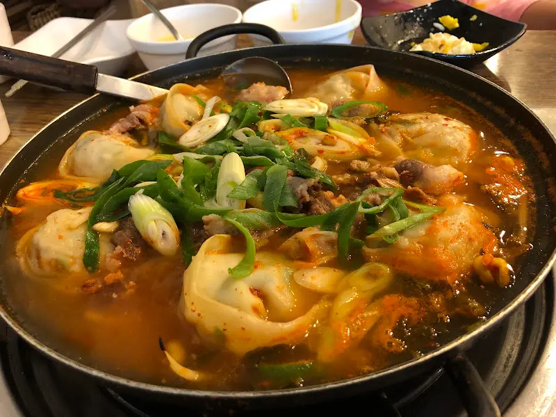 김치만두전골 클로즈업