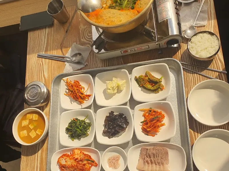 만경식당 전체 상차림