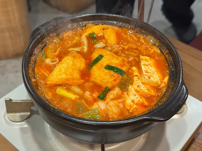 보글보글 끓는 곱창전골