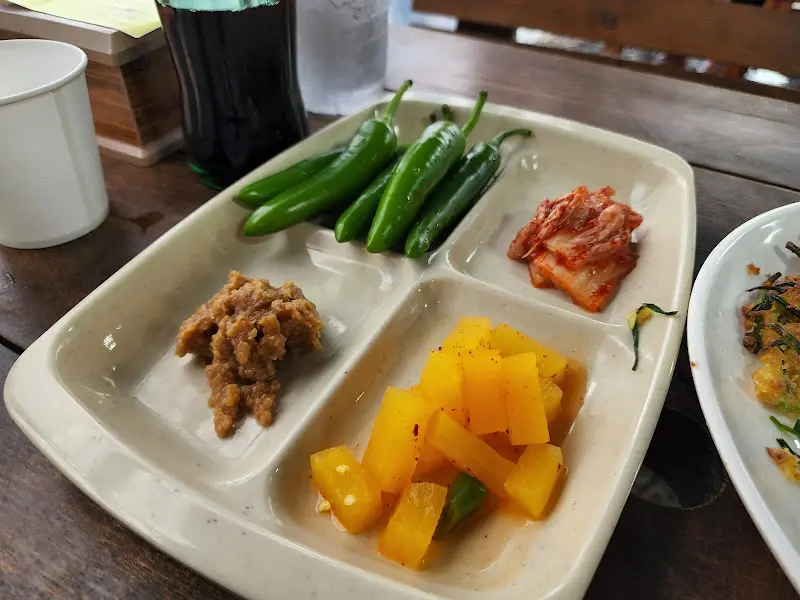 정갈한 곁들임 찬