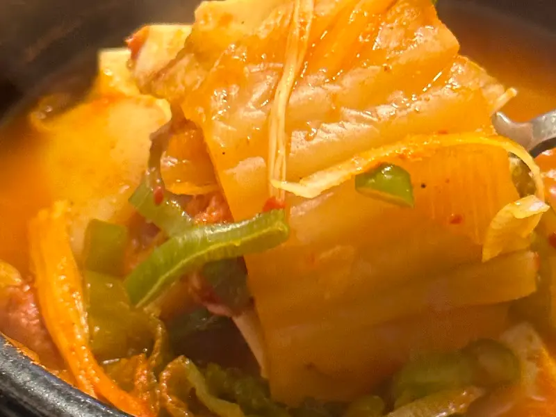 김치찌개 속 김치