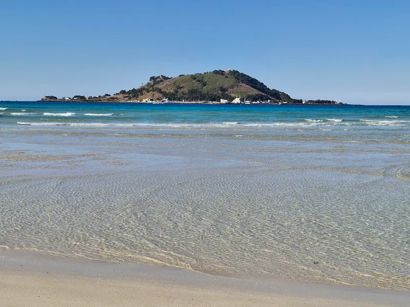 맑은 날의 협재 해변