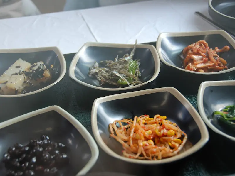 채원의 정갈한 밑반찬