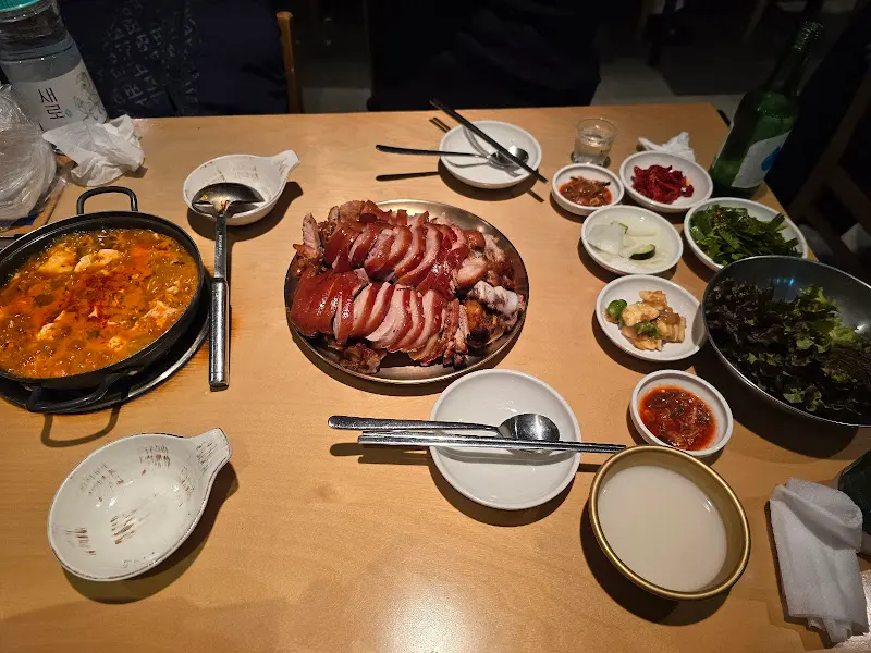 푸짐한 한 상 차림